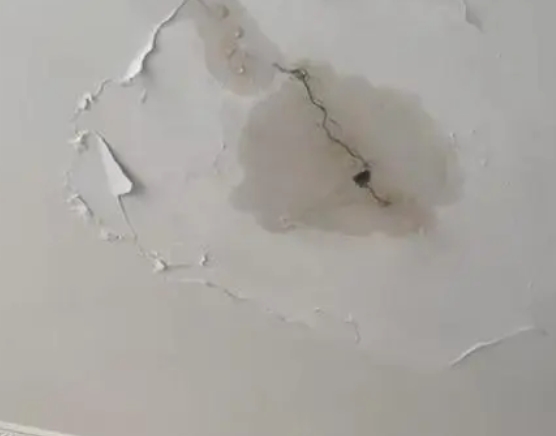 邵东阳台漏水维修公司分享下屋面防水工程质量问题原因分析